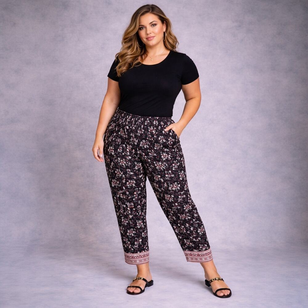 Plus Size Blair Pull On Floral Border Print Crop Pants NWOT